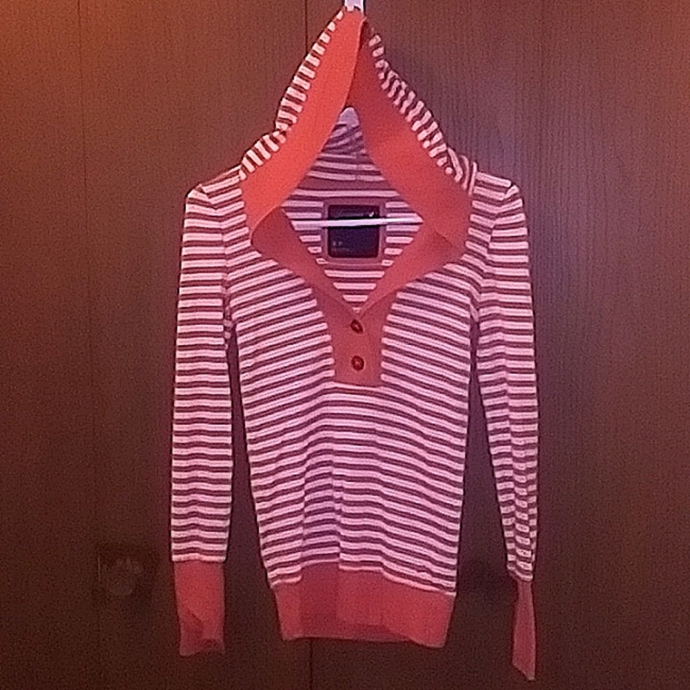 American Eagle, size s/p, orange & white